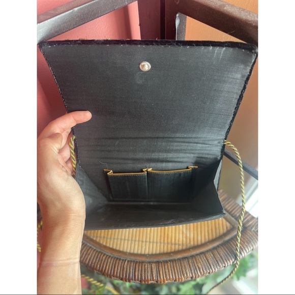 VINTAGE velvet tinsel purse - Picture 6 of 7